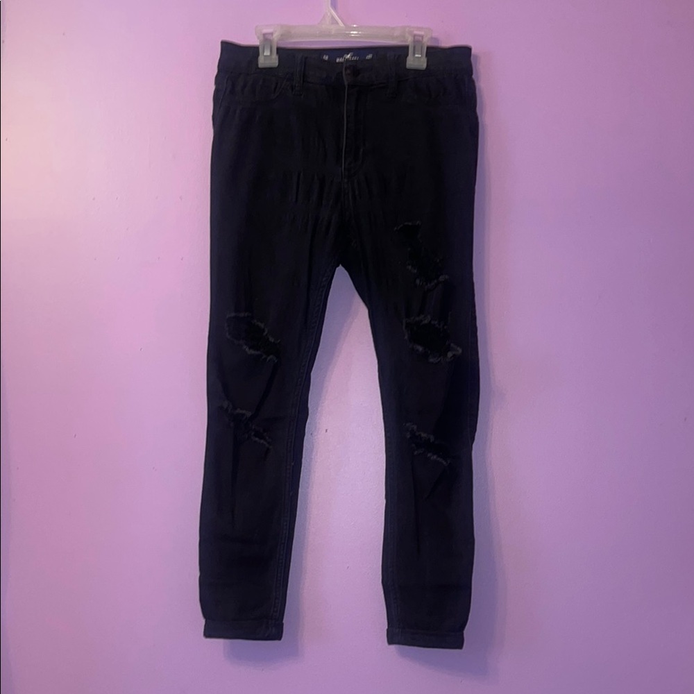 Women’s Black Distressed Jeans
